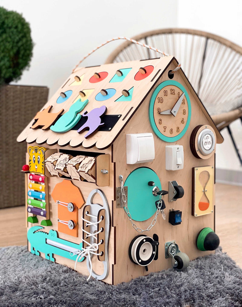 Mini Busy House